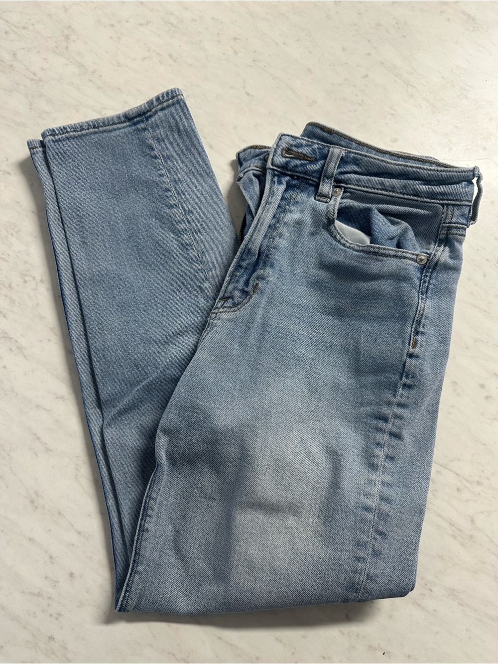American Eagle Light Wash Mom Jeans